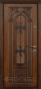 Фото  Стальная дверь Дверь с ковкой №7 с отделкой Массив дуба